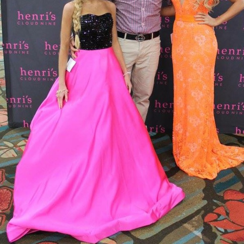 Size 0 Sherri Hill Pink and Black - Pageant/Prom
